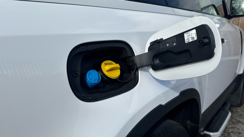 Land Rover Defender 90 Diesel 3.0 D250 Hard Top Auto